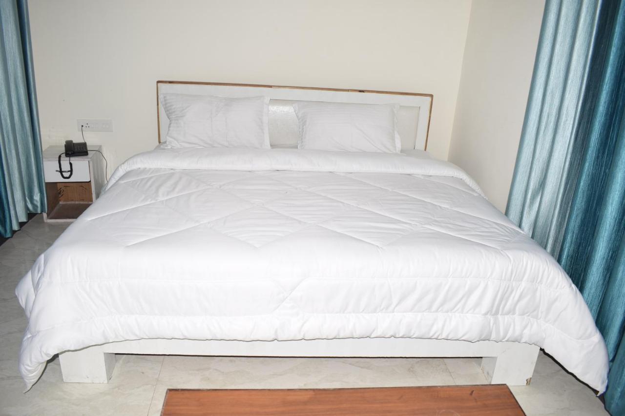Oyo 23298 Hotel Uttaranchal Inn Nainital Exteriör bild